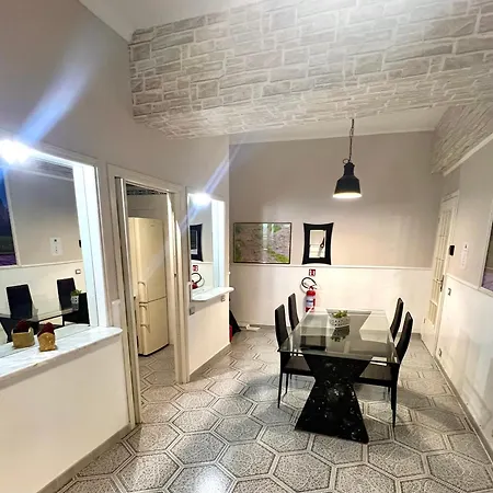 בית הארחה Parlamento Historic Center Bathroom En-suite